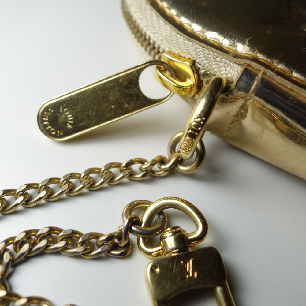 Louis Vuitton Vernis Patent Leather Miroir Heart Coin Purse, Sz 4 in x 4.25 in - Picture 8 of 16